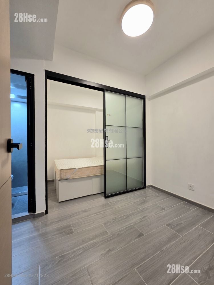 Kim Tak Building Rental 1 Bedroom , 1 Bathroom 150 ft²