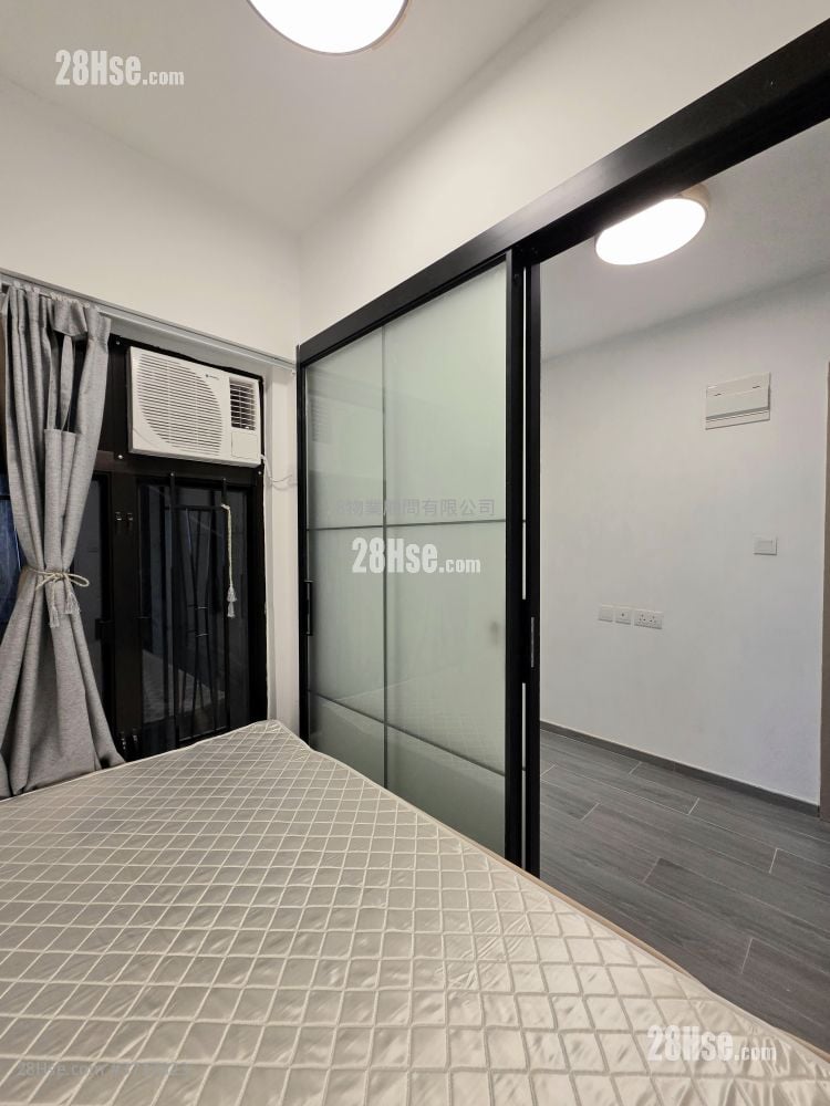 Kim Tak Building Rental 1 Bedroom , 1 Bathroom 150 ft²