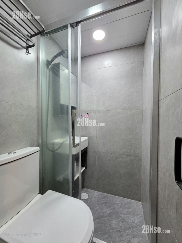 Kim Tak Building Rental 1 Bedroom , 1 Bathroom 150 ft²