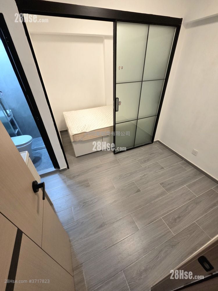 Kim Tak Building Rental 1 Bedroom , 1 Bathroom 150 ft²