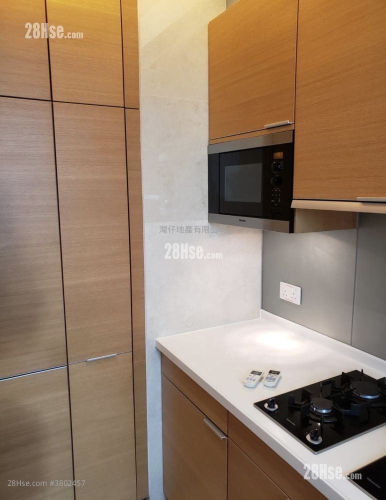 York Place Rental 3 Bedrooms , 2 Bathrooms 777 ft²