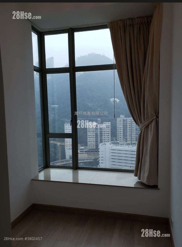 York Place Rental 3 Bedrooms , 2 Bathrooms 777 ft²