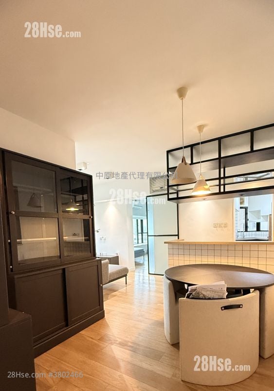 蓝天海岸 售盘 1 房 , 1 浴室 561 平方尺