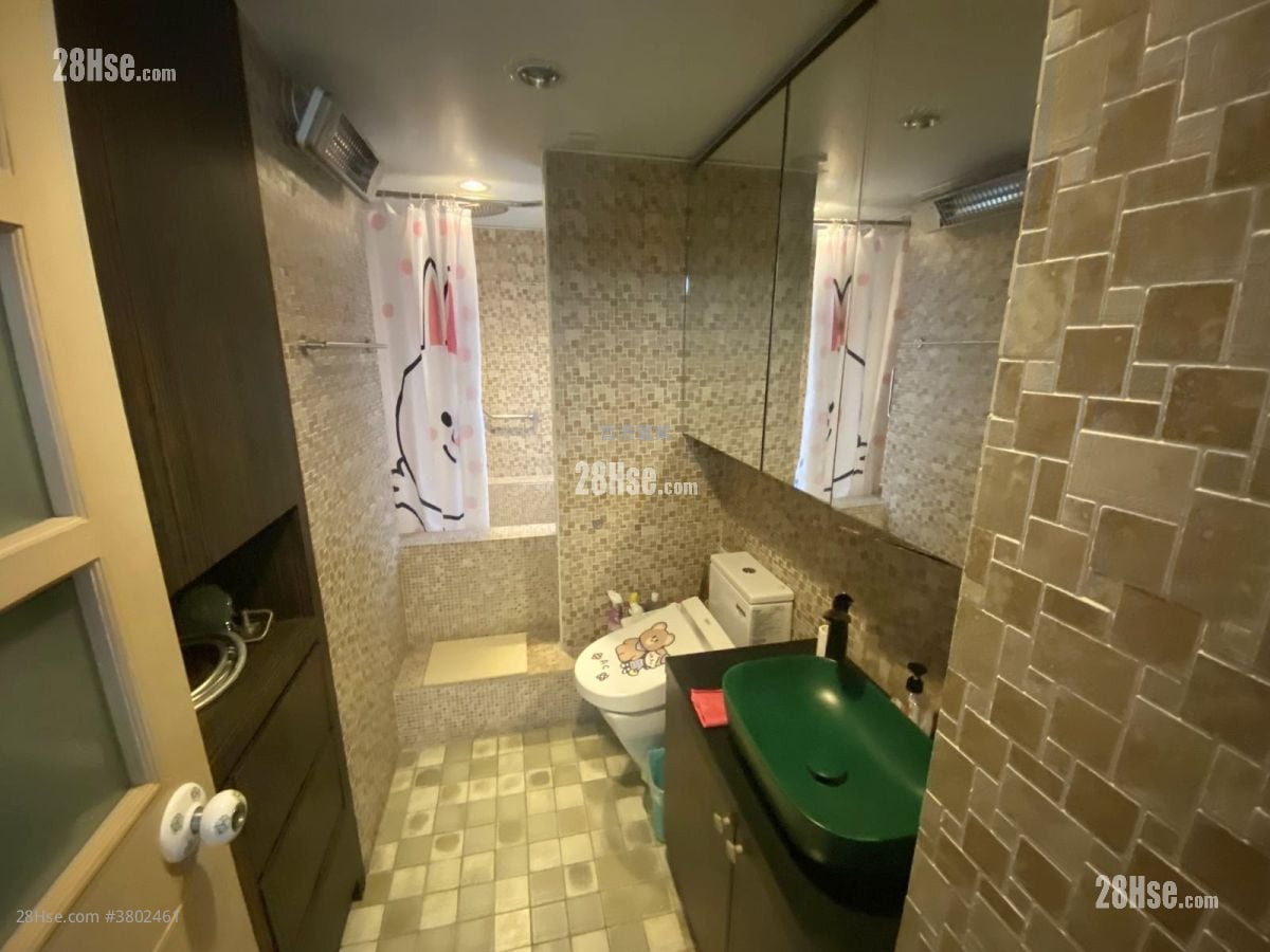 Mei Foo Sun Chuen Rental 2 Bedrooms , 2 Bathrooms 752 ft²