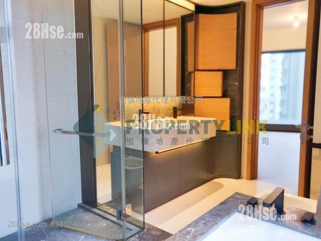 Arezzo Rental 3 Bedrooms , 2 Bathrooms 1,314 ft²