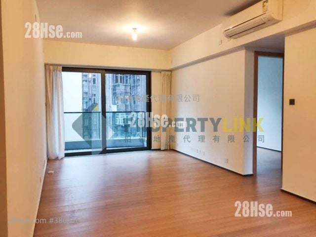 Arezzo Rental 3 Bedrooms , 2 Bathrooms 1,314 ft²