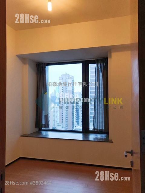 Arezzo Rental 3 Bedrooms , 2 Bathrooms 1,314 ft²