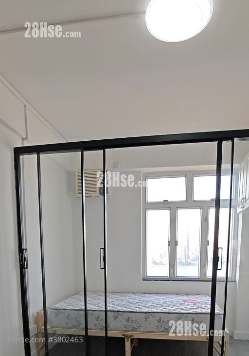 Elizabeth House Rental 1 Bedroom , 1 Bathroom 182 ft²