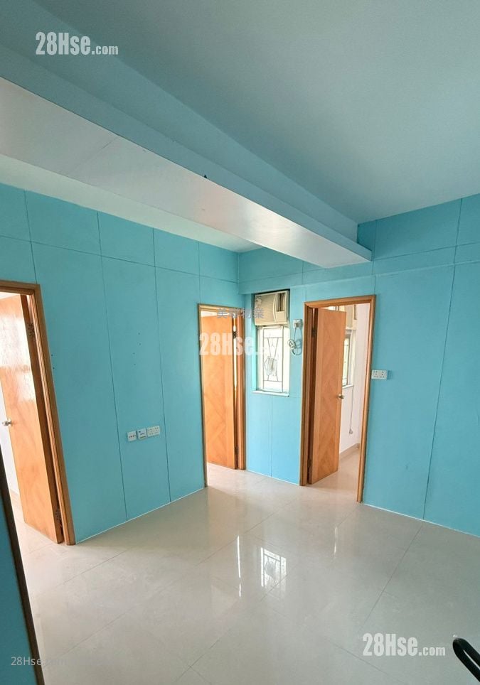 Kwai King Building Sell 3 Bedrooms 369 ft²