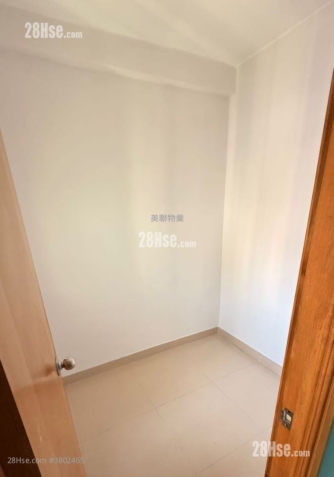 Kwai King Building Sell 3 Bedrooms 369 ft²