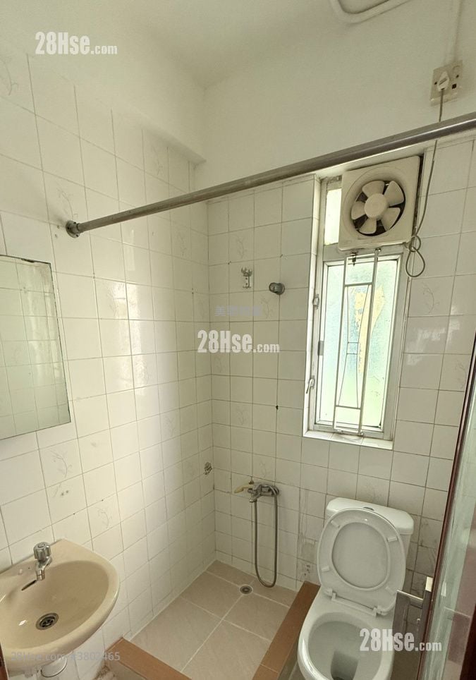 Kwai King Building Sell 3 Bedrooms 369 ft²