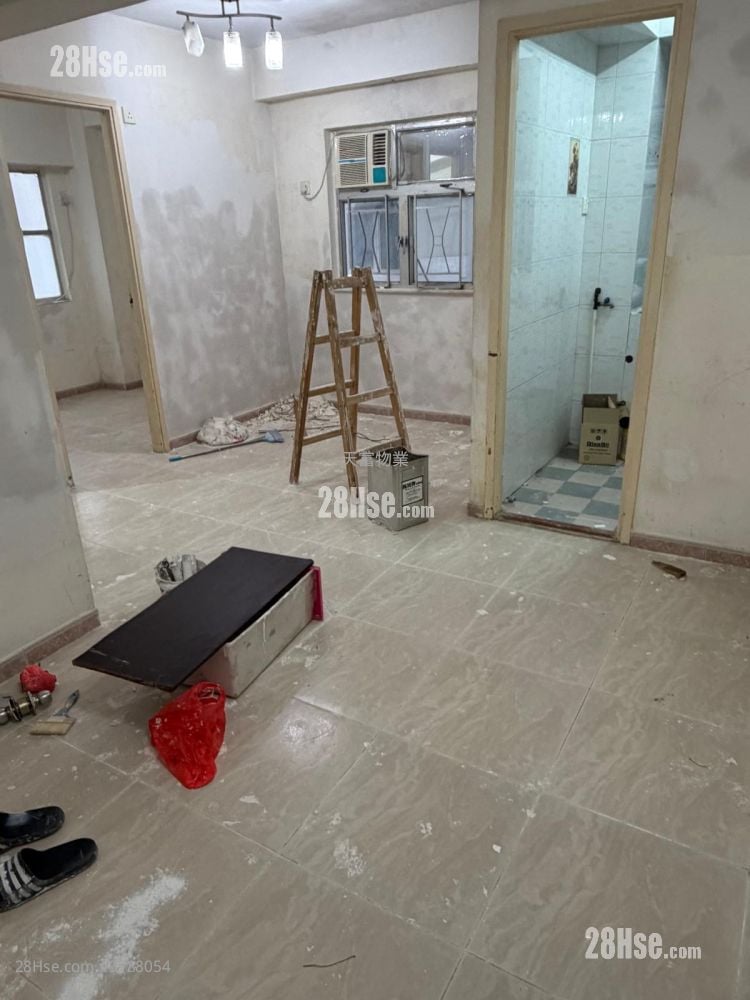 Loong King Mansion Rental 2 Bedrooms , 1 Bathroom 386 ft²