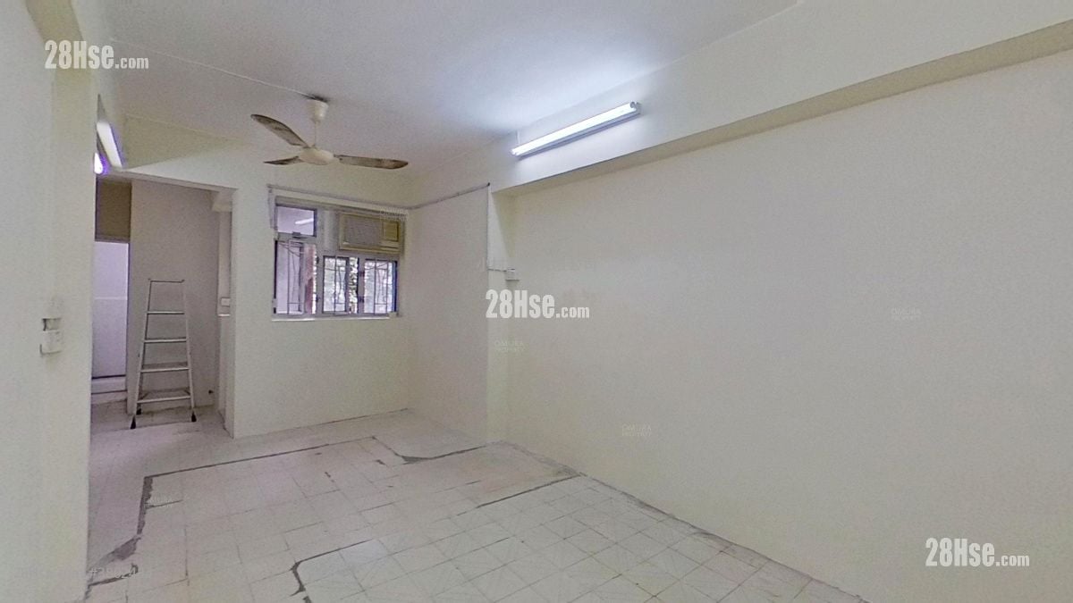 厅: 荷李活道42-42A号 租盘 1 房 , 1 浴室 397 平方尺