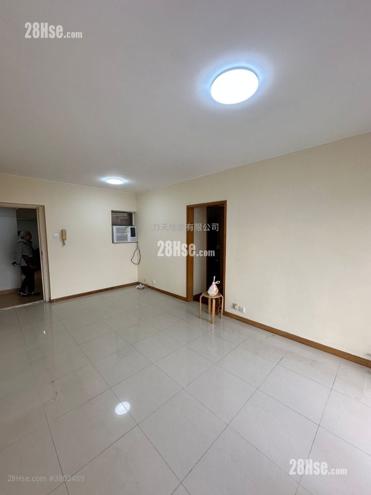 Belair Gardens Sell 3 Bedrooms , 1 Bathroom 670 ft²