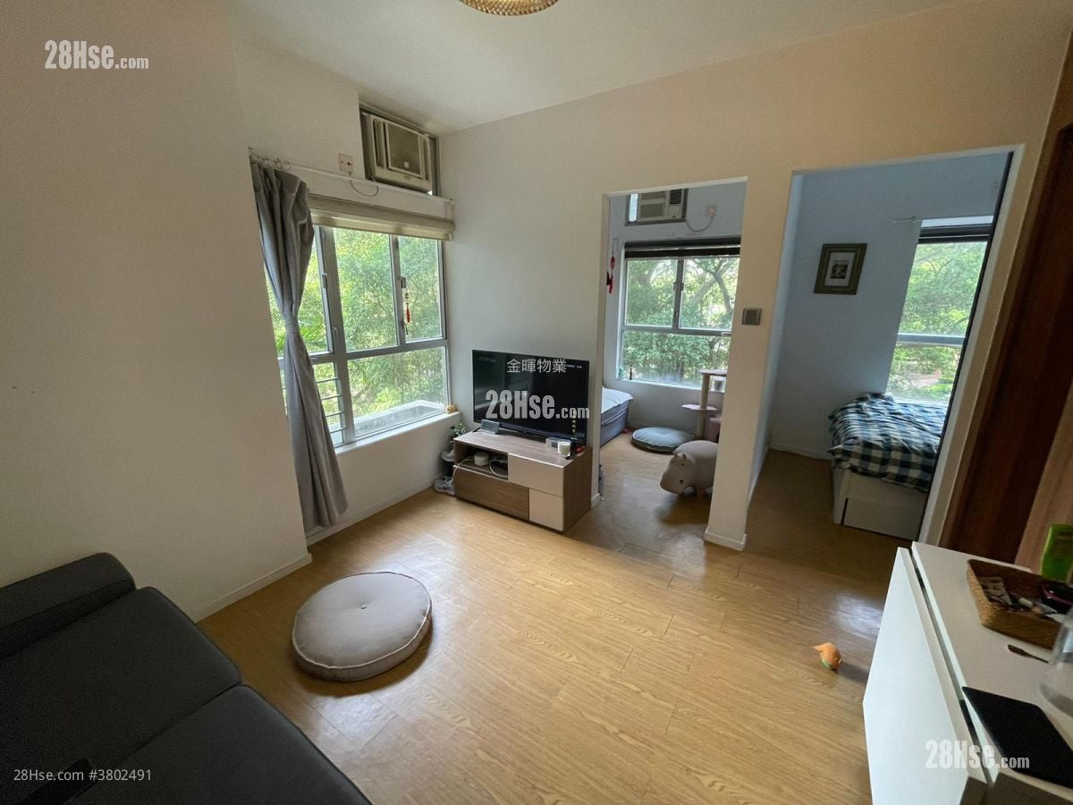 Ko Nga Court Sell 2 Bedrooms , 1 Bathroom 311 ft²