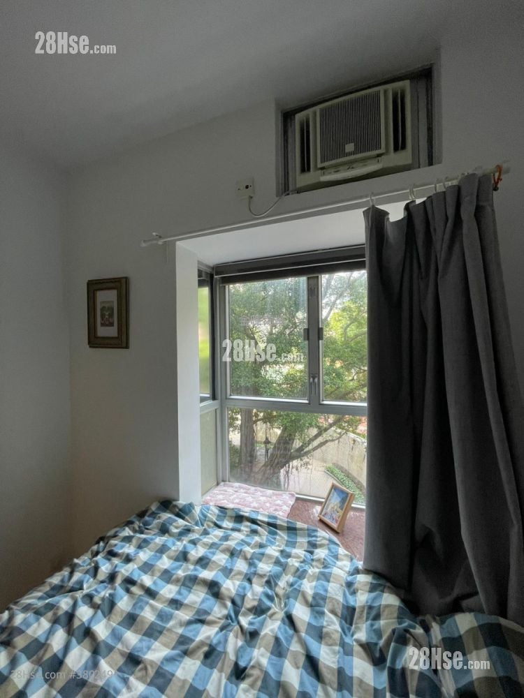 Ko Nga Court Sell 2 Bedrooms , 1 Bathroom 311 ft²