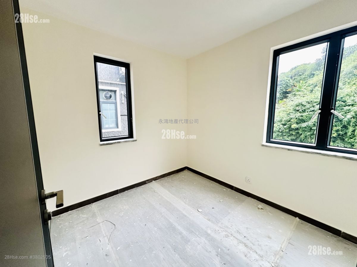 村屋 售盘 3 房 , 2 浴室