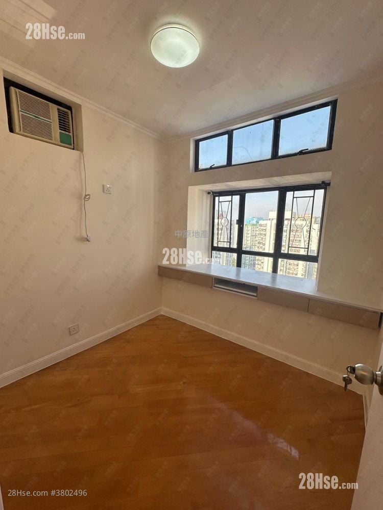 Tai Hing Gardens Sell 2 Bedrooms , 1 Bathroom 475 ft²