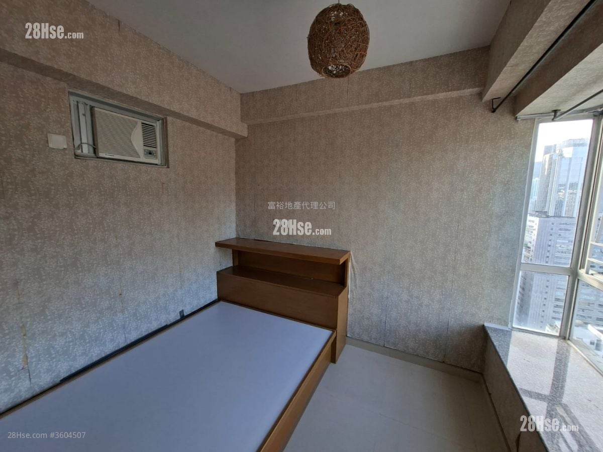 Tsuen Wan Plaza Sell 2 Bedrooms , 1 Bathroom 433 ft²