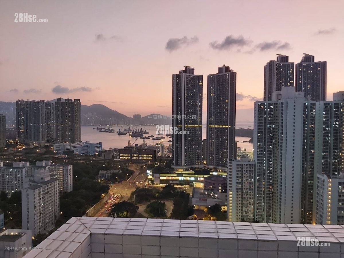 Astoria Crest Sell 1 Bedroom , 1 Bathroom 260 ft²