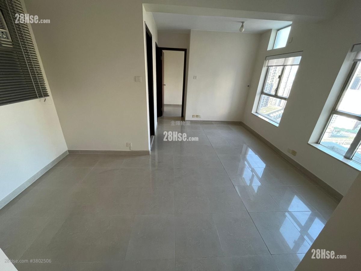 Ko Nga Court Sell 3 Bedrooms , 1 Bathroom 477 ft²