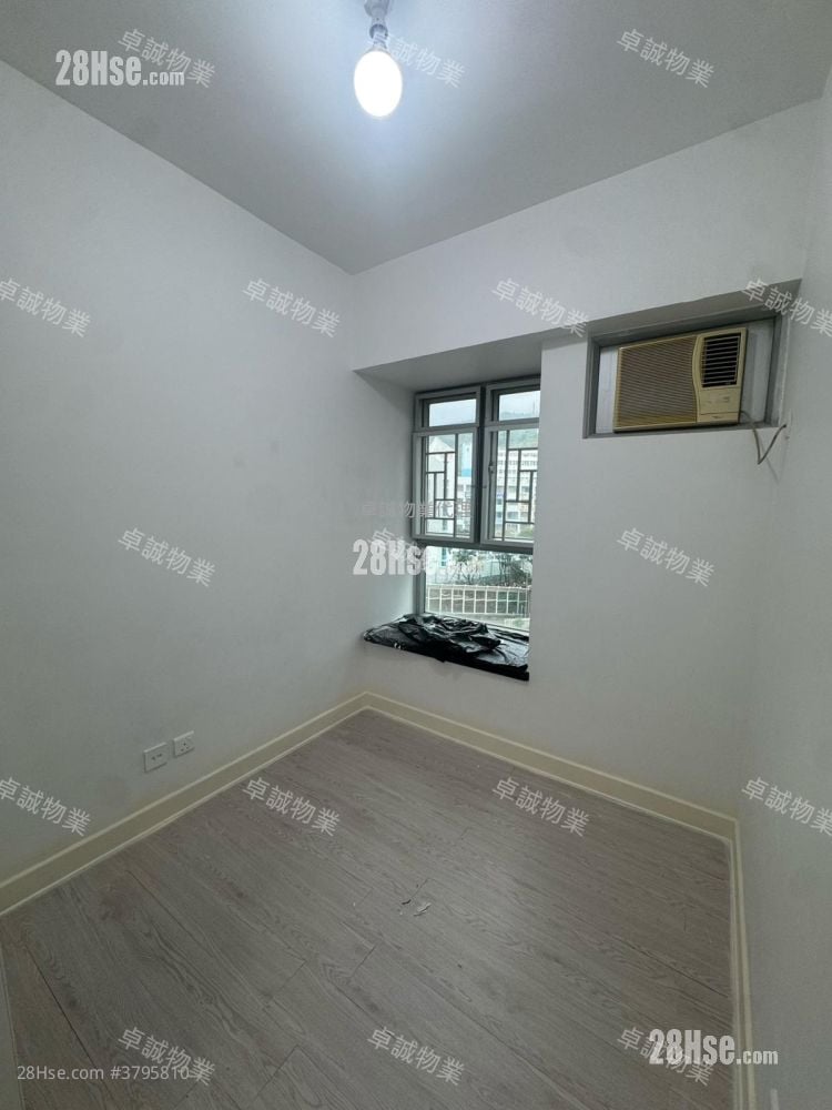 Summit Terrace Rental 2 Bedrooms , 1 Bathroom 435 ft²