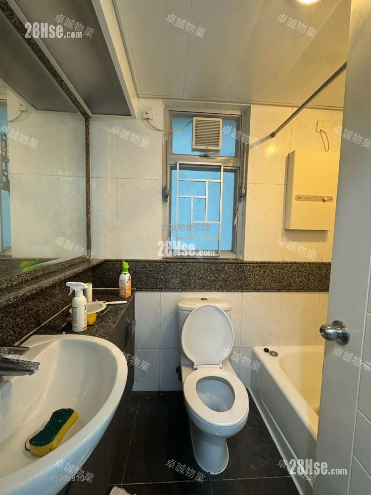 Summit Terrace Rental 2 Bedrooms , 1 Bathroom 435 ft²