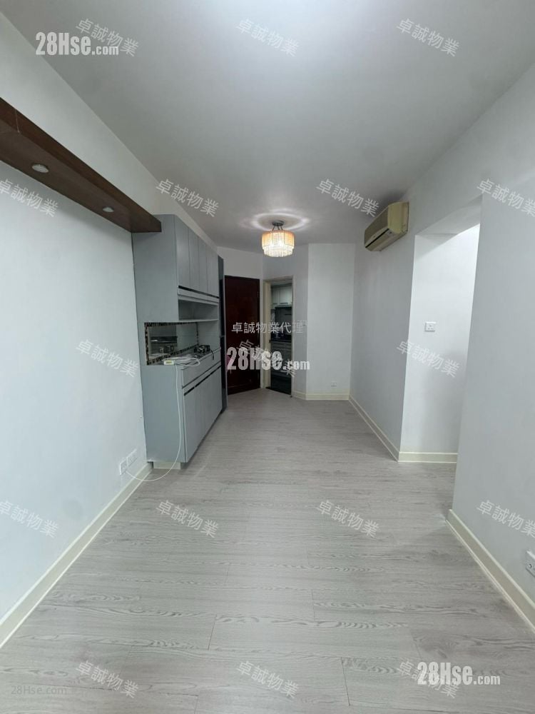 Summit Terrace Rental 2 Bedrooms , 1 Bathroom 435 ft²