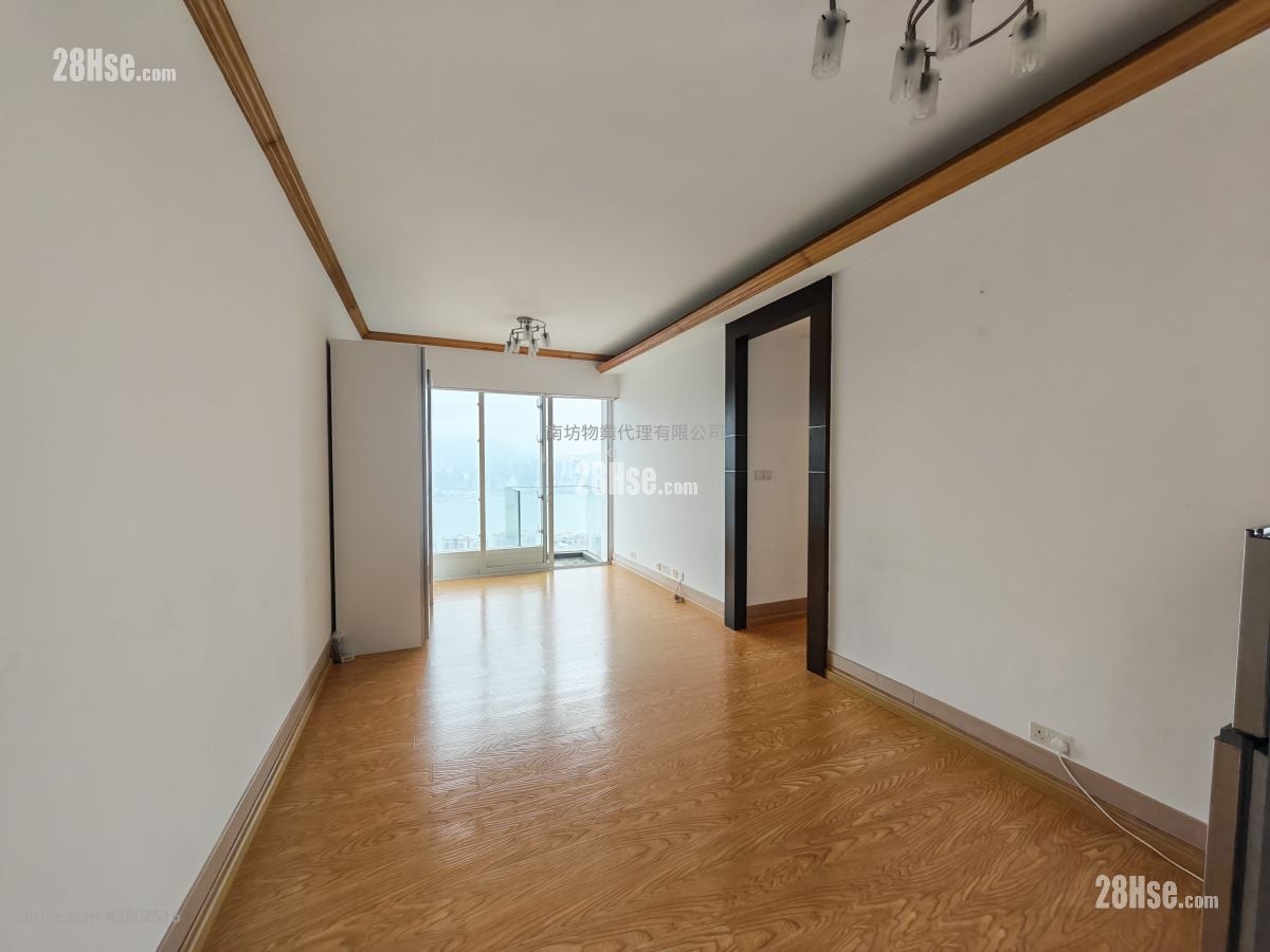 The Orchards Sell 3 Bedrooms , 2 Bathrooms 752 ft²