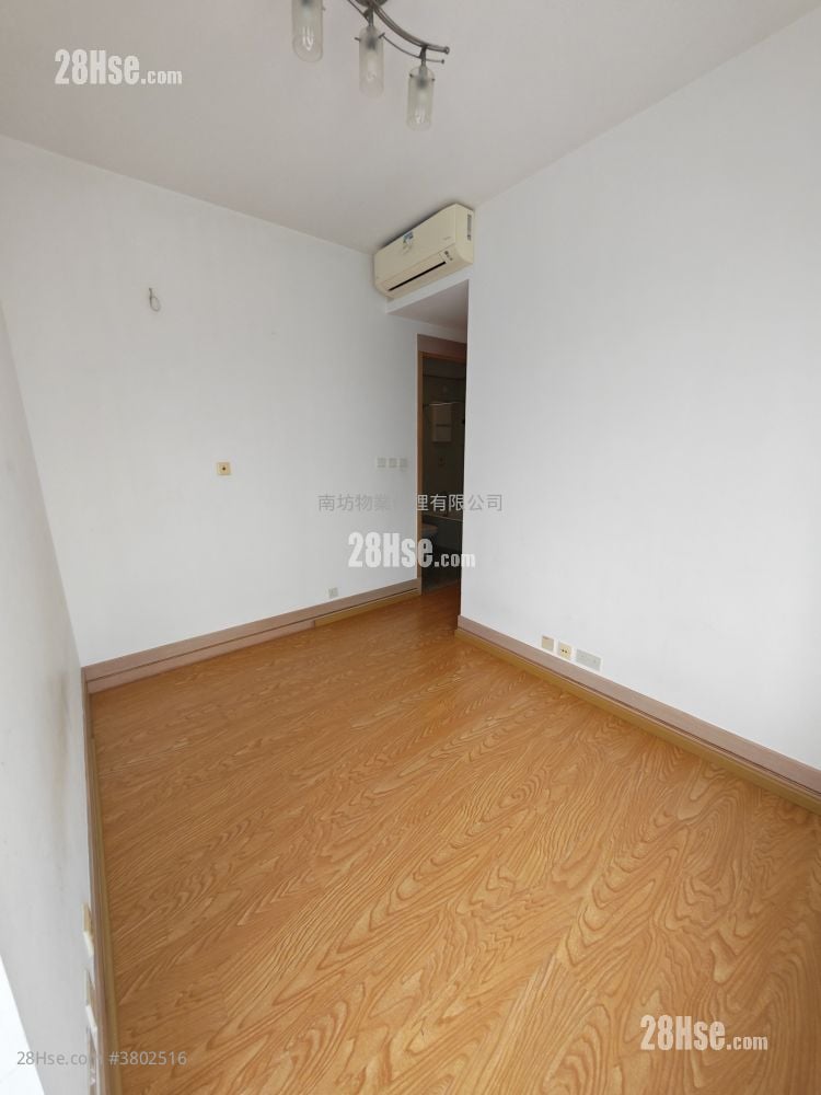 The Orchards Sell 3 Bedrooms , 2 Bathrooms 752 ft²