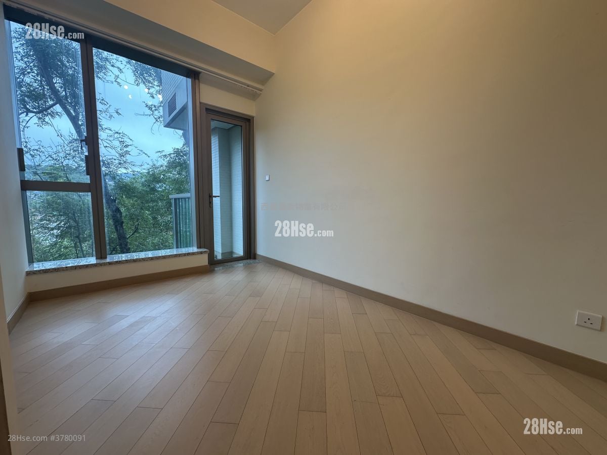 逸珑园 售盘 2 房 , 1 浴室 700 平方尺