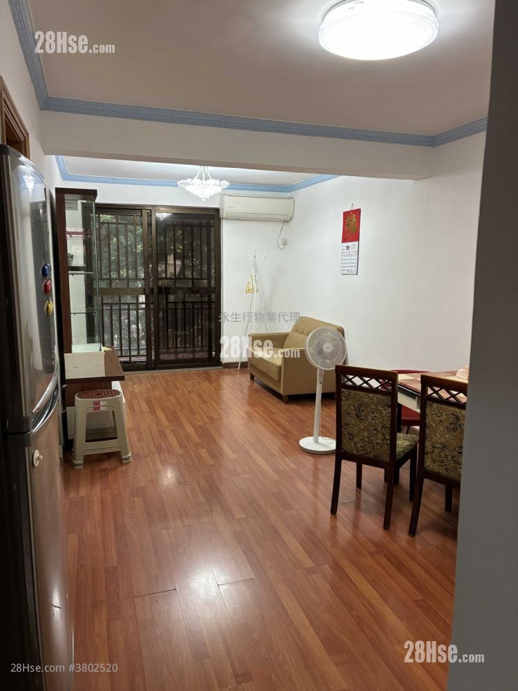 Hang Hau Village Sell 3 Bedrooms , 1 Bathroom 700 ft²