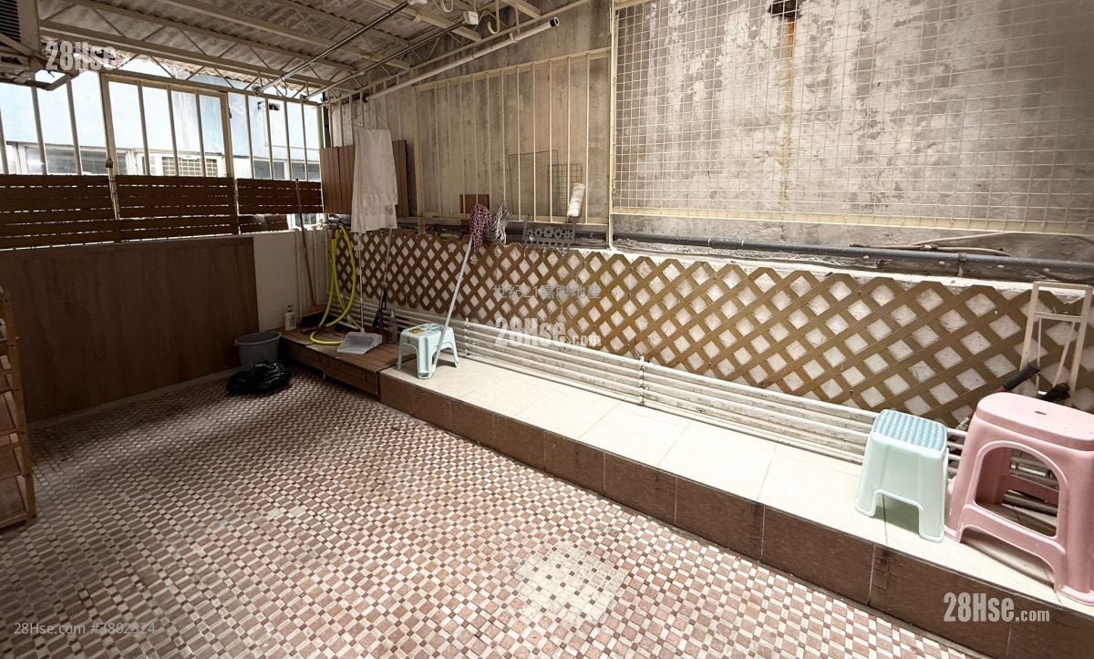 惠风街13-15号 租盘 2 房 , 1 浴室 300 平方尺