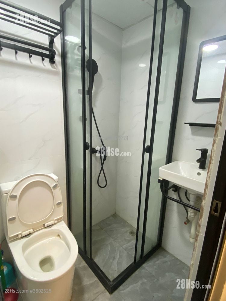 Hoi Deen Court Rental 1 Bedroom , 1 Bathroom 180 ft²