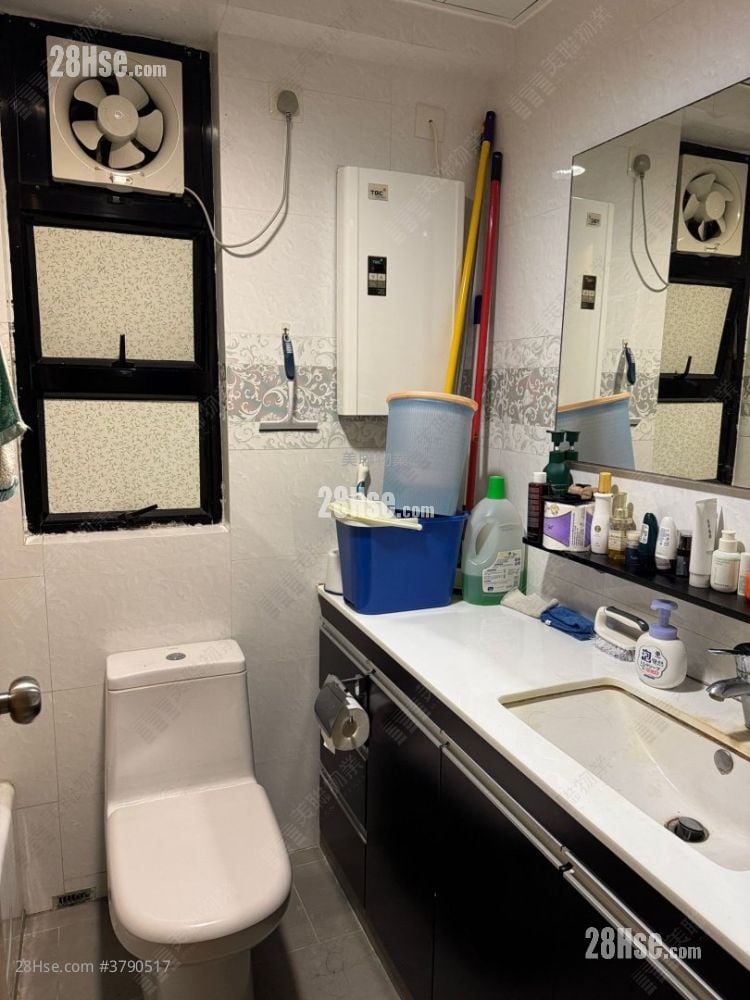 Sunshine City Sell 3 Bedrooms , 1 Bathroom 551 ft²