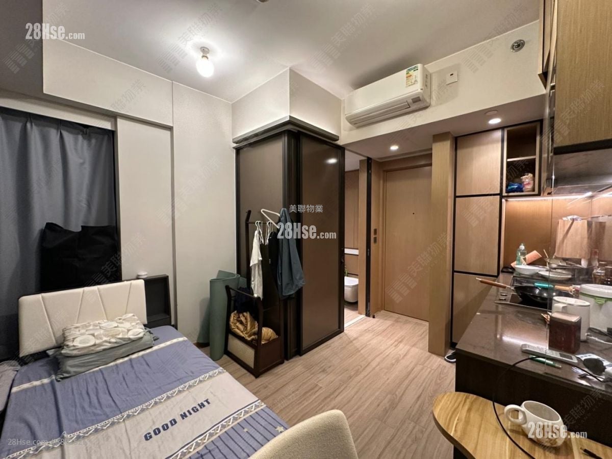 Cetus Square Mile Rental 193 ft²