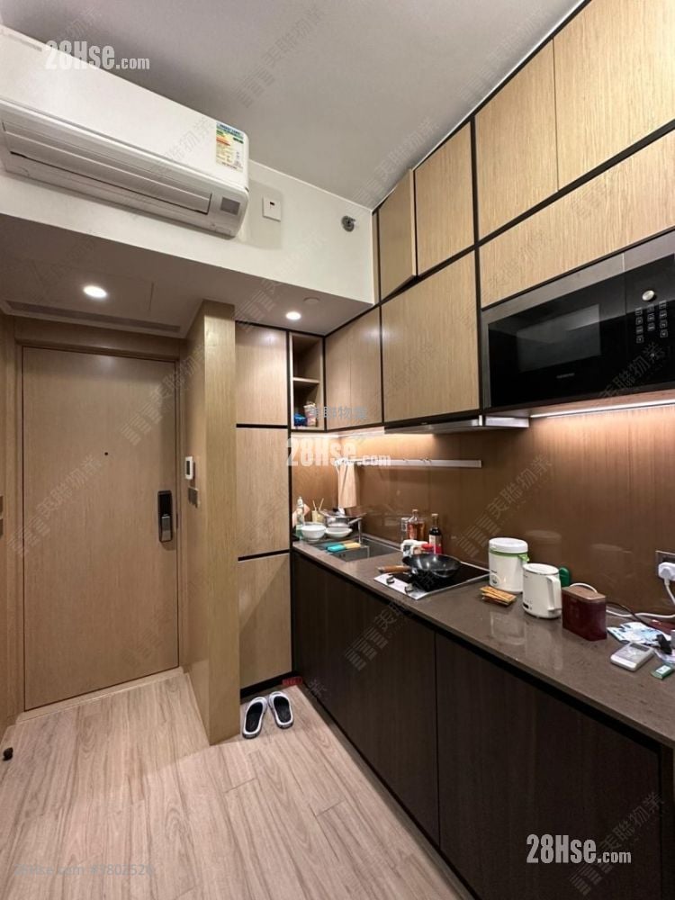 Cetus Square Mile Rental 193 ft²