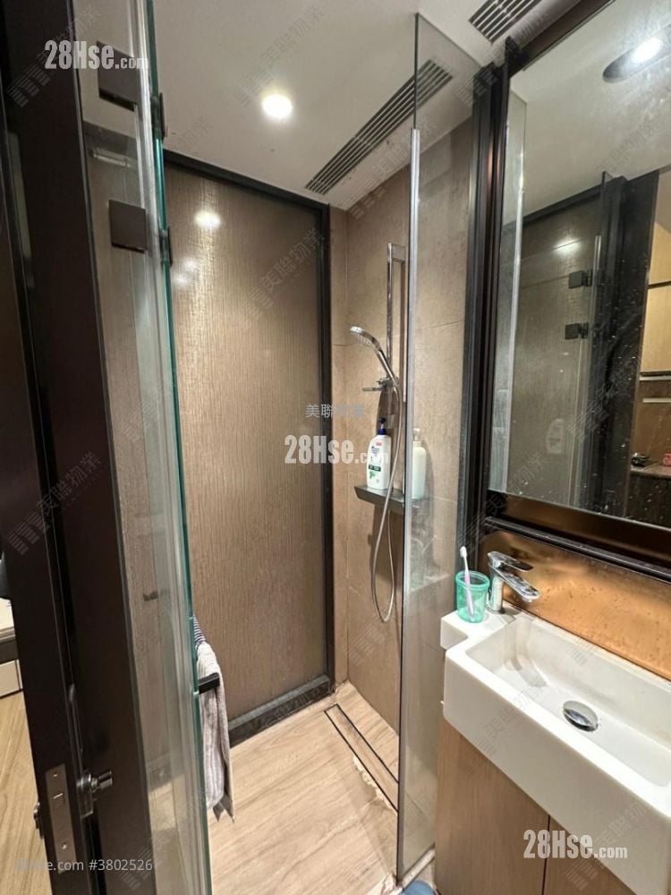 Cetus Square Mile Rental 193 ft²