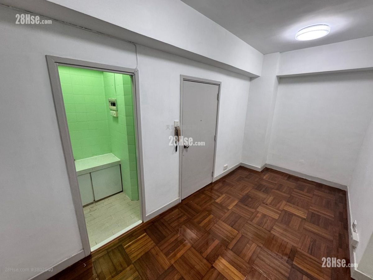 Fung Yue Mansion Sell 2 Bedrooms , 1 Bathroom 338 ft²