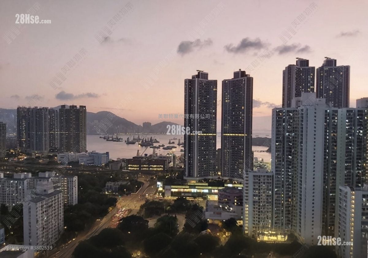 Astoria Crest Sell 1 Bedroom , 1 Bathroom 260 ft²