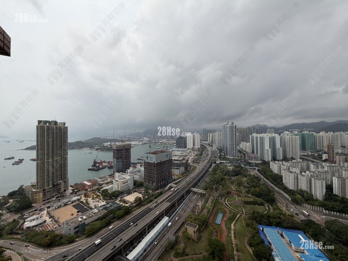 Harbour Green Rental 2 Bedrooms , 1 Bathroom 478 ft²