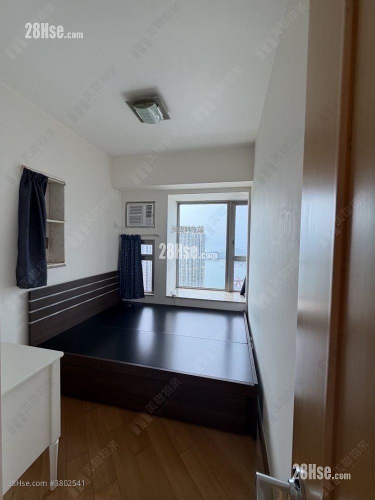 Harbour Green Rental 2 Bedrooms , 1 Bathroom 478 ft²