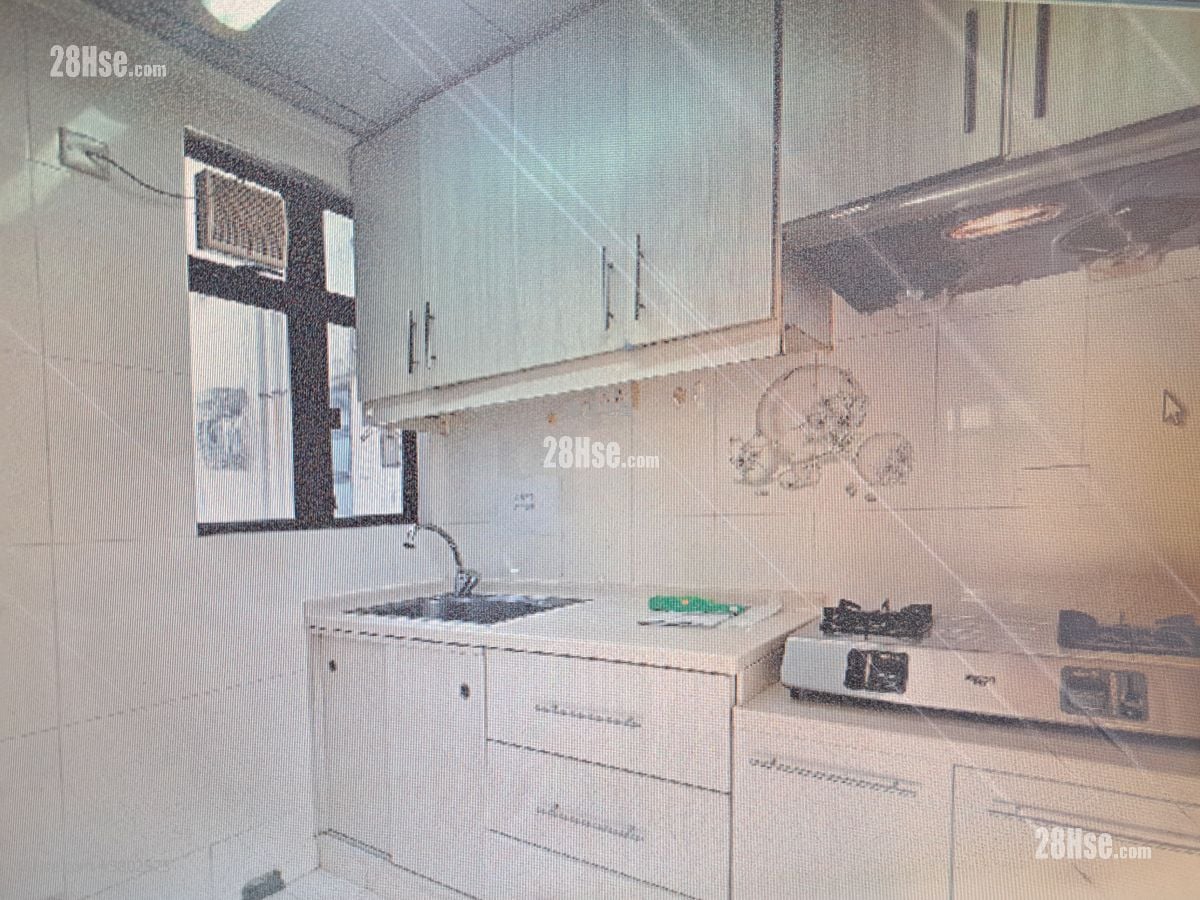 诚和阁 租盘 3 房 , 2 浴室 693 平方尺