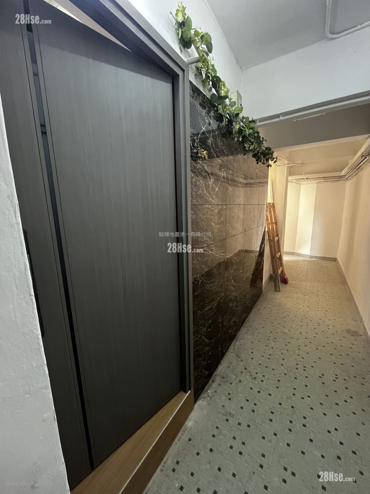 泰港大厦 租盘 1 浴室 150 平方尺