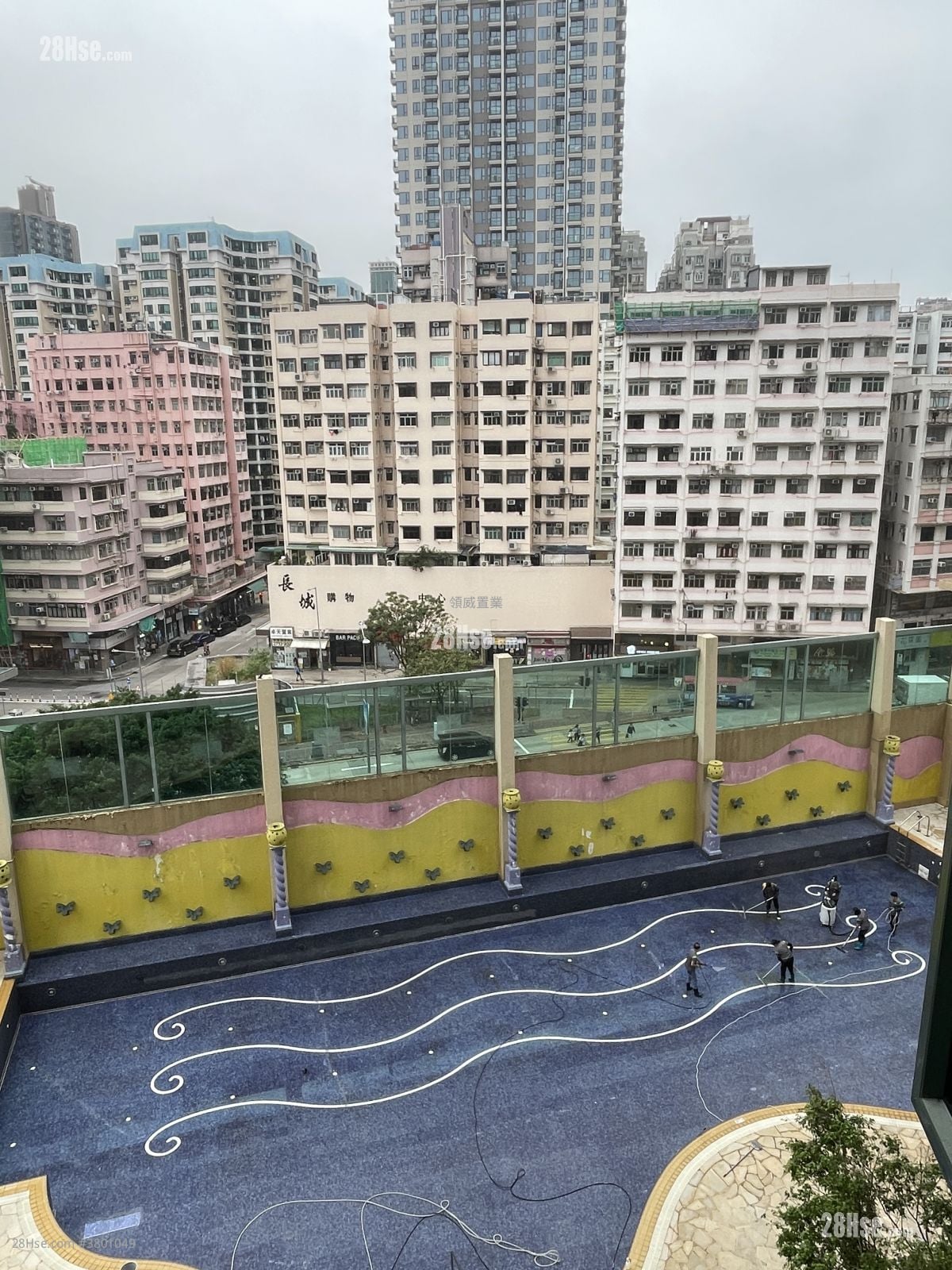 Majestic Park Rental 3 Bedrooms , 2 Bathrooms 800 ft²