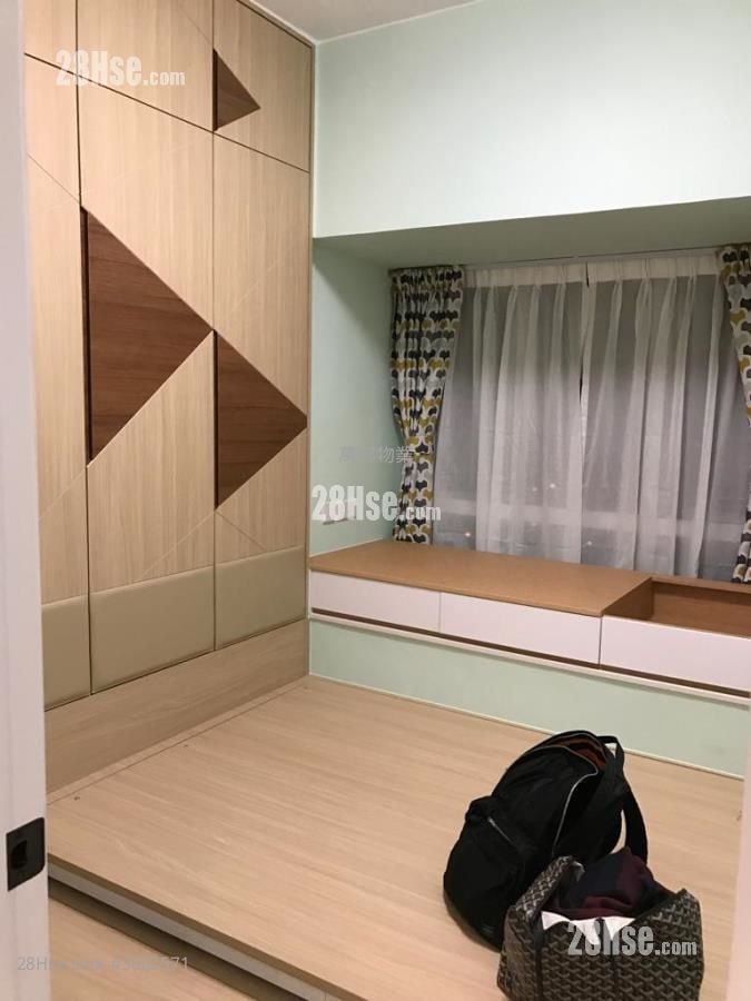 Tai Po Centre Sell 2 Bedrooms , 1 Bathroom 379 ft²