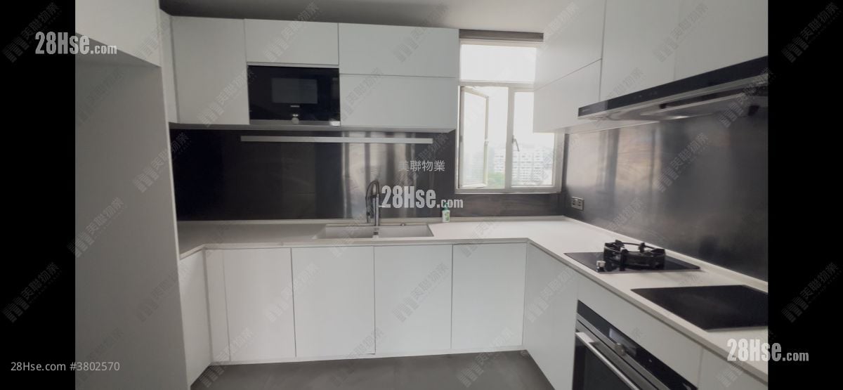 Aqua Blue Sell 3 Bedrooms , 2 Bathrooms 929 ft²