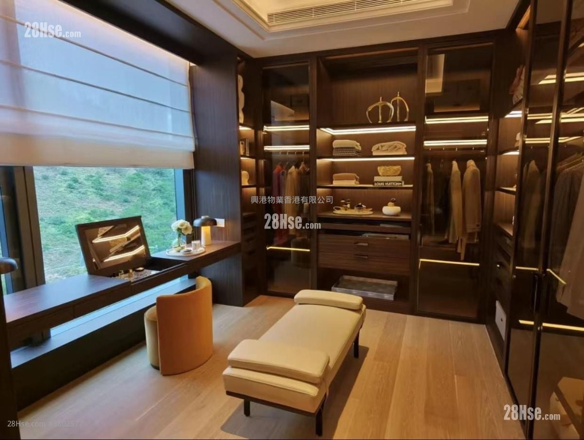 Bluetown Sell 3 Bedrooms , 2 Bathrooms