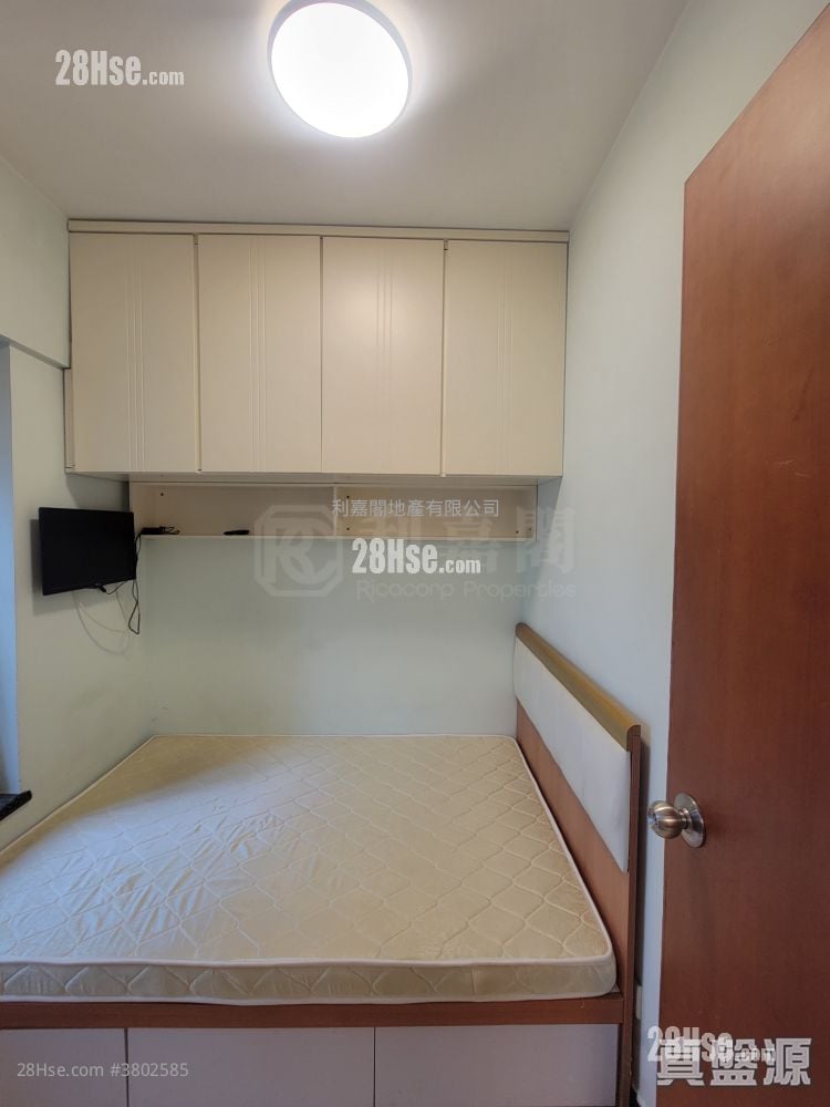 Fa Yuen Plaza Sell 2 Bedrooms 322 ft²
