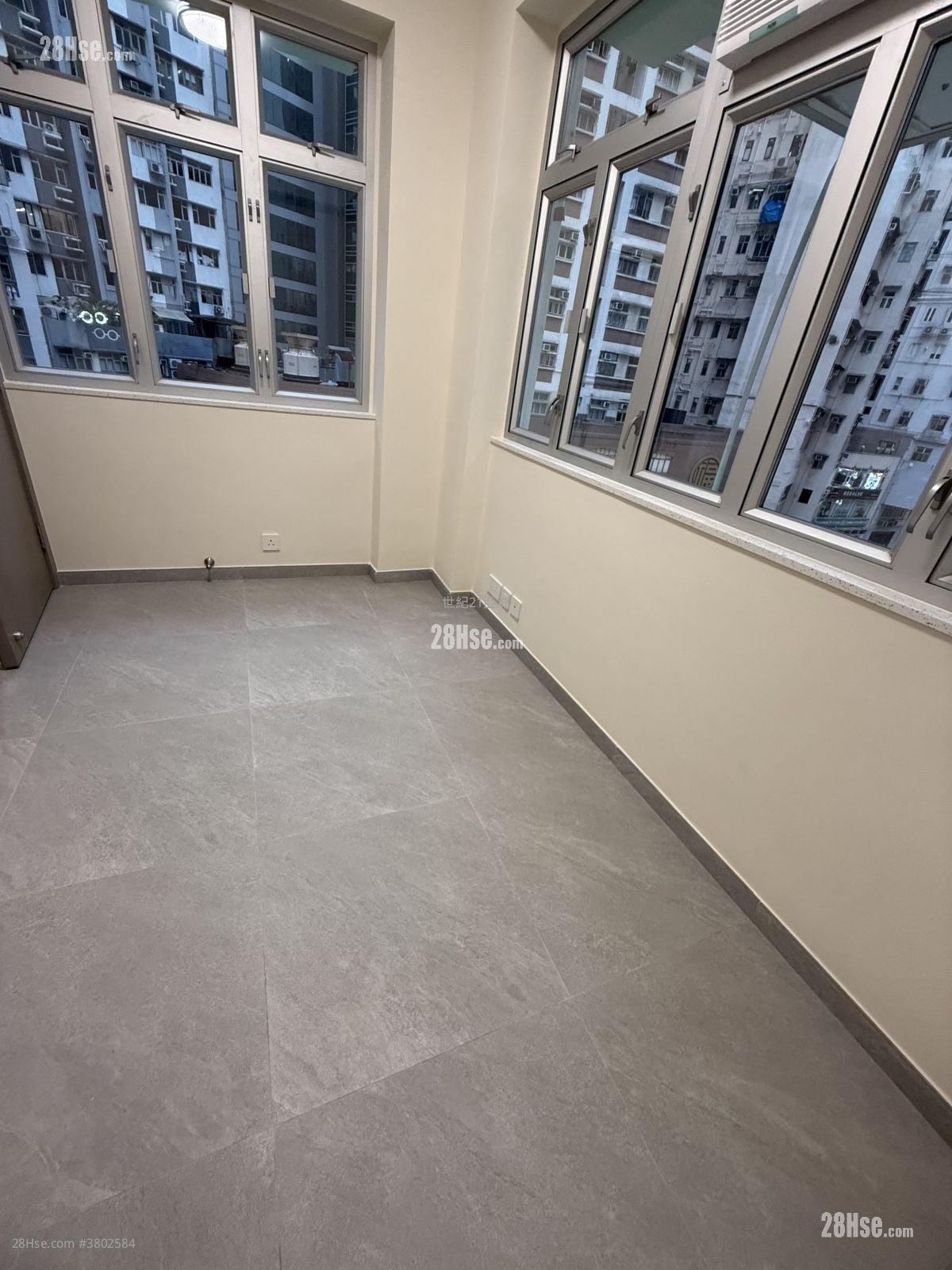 庄士顿大楼 售盘 2 房 , 1 浴室 476 平方尺